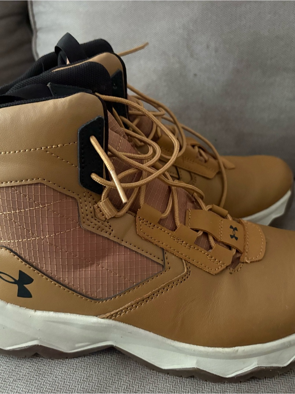 Under Armour Men’s Tan/Black High-Top Lace-Up Boots